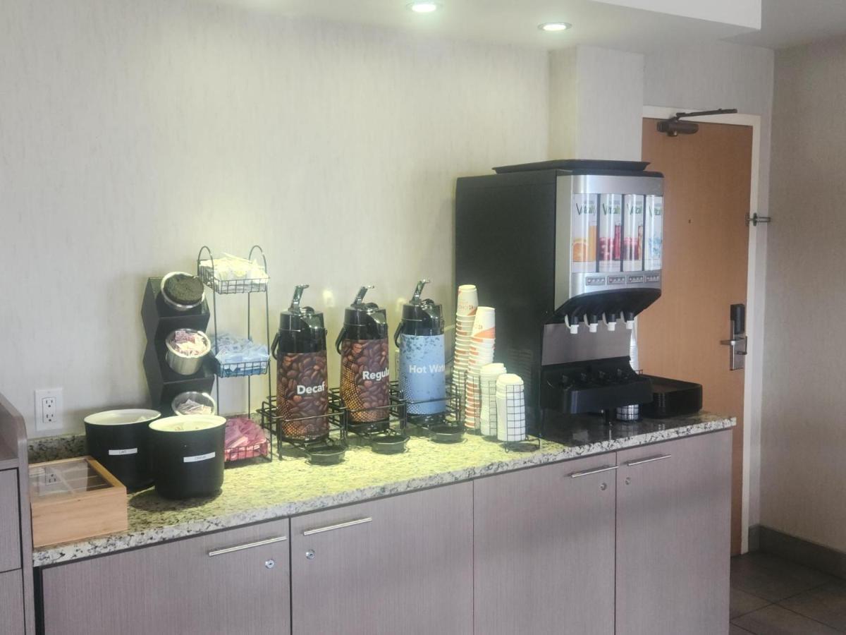 Comfort Inn Trois-Rivières Kültér fotó