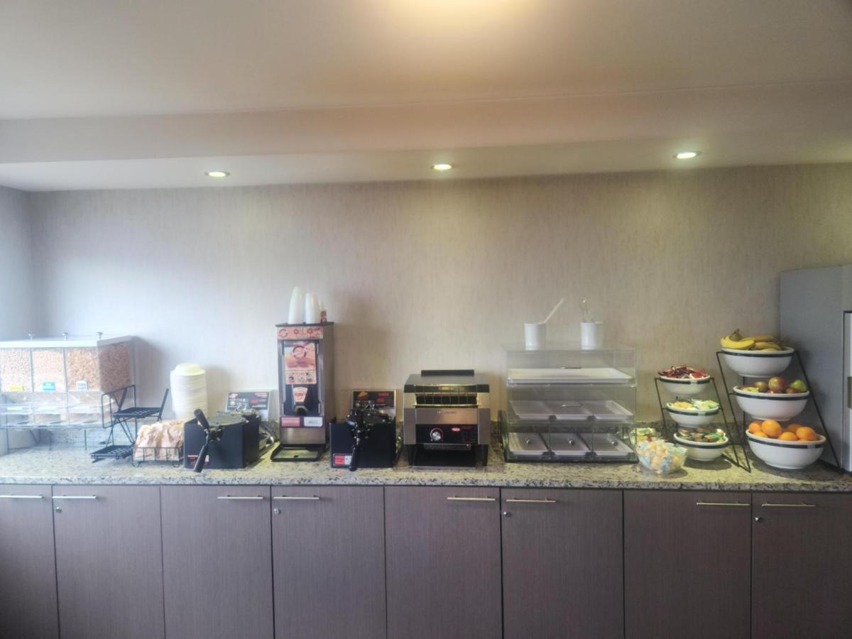 Comfort Inn Trois-Rivières Kültér fotó